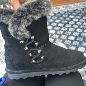 Women's  BEAR PAW Black Fur-Lined Boots
